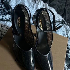 Burberry heels worn 1x